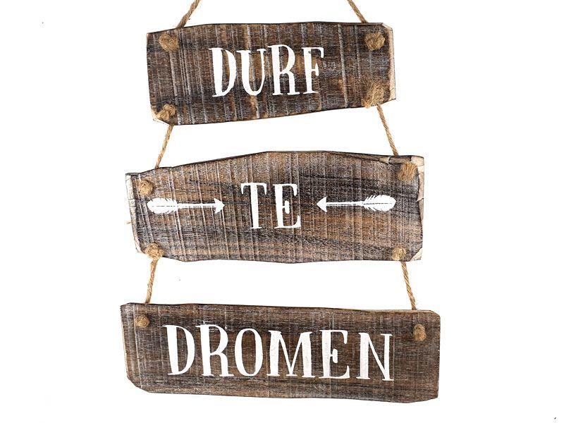Boomstammetjes Hangend met tekst